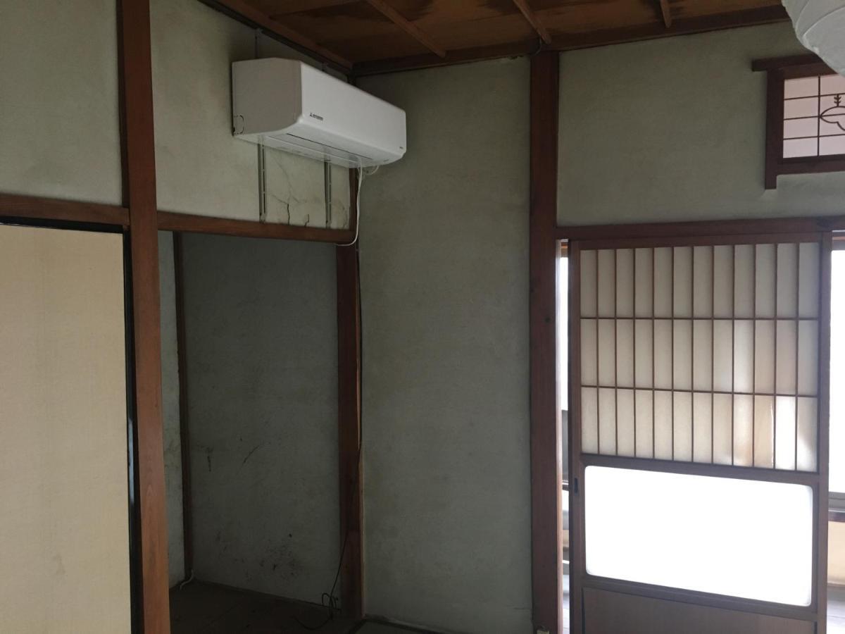 Bakushuku Den Guest House Brew Мацуяма Экстерьер фото