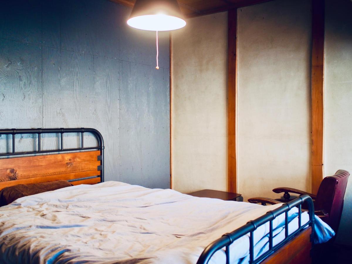 Bakushuku Den Guest House Brew Мацуяма Экстерьер фото